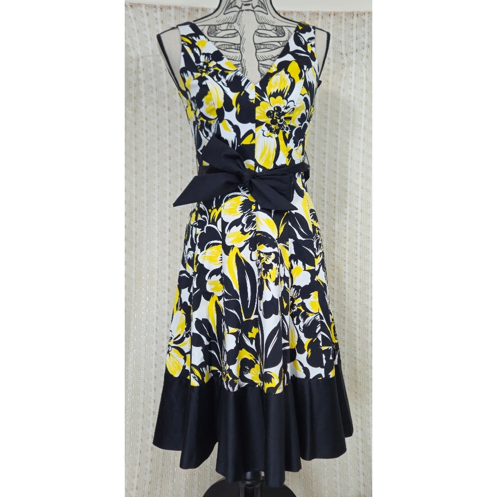 Nine West Black White Yellow Floral Fit and Flare Color Block Dress Size 2